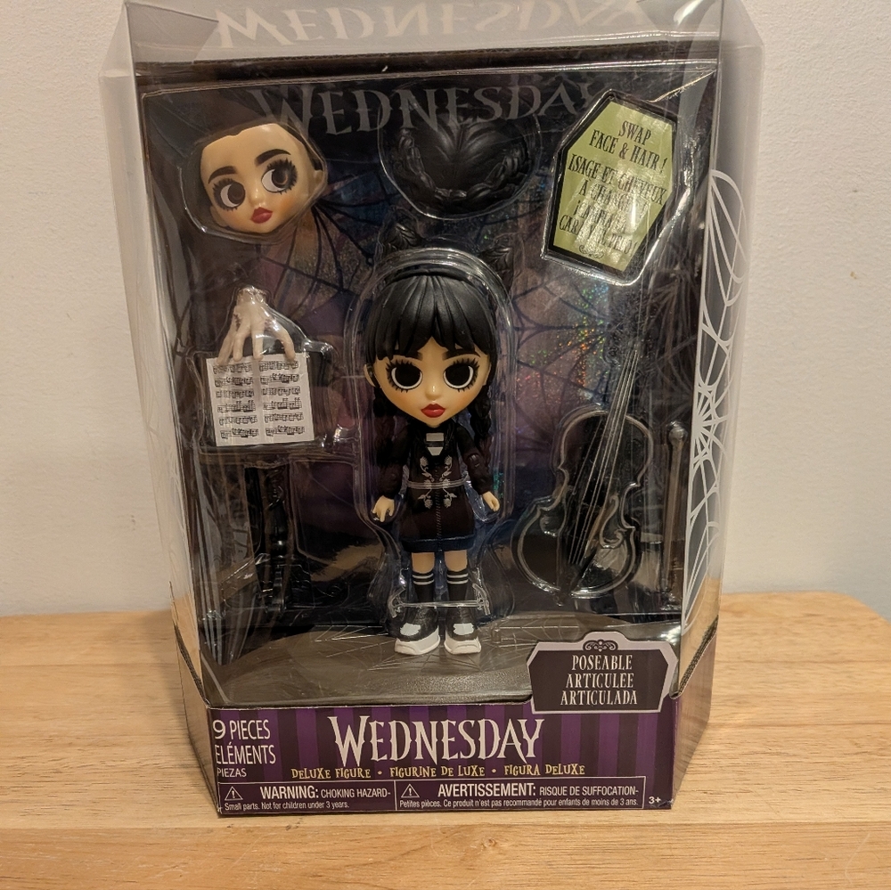 Wednesday Action Figure Playset - Black and White